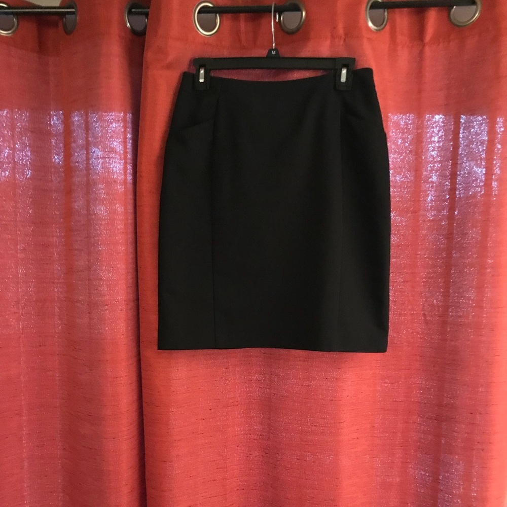 H&M Black Pencil Skirt